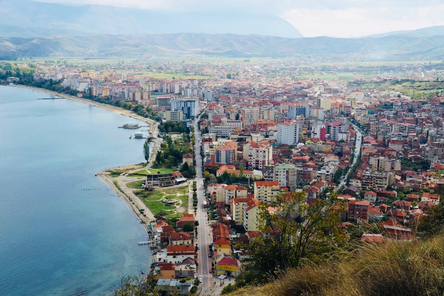 Charming House Apartment Pogradec Bagian luar foto
