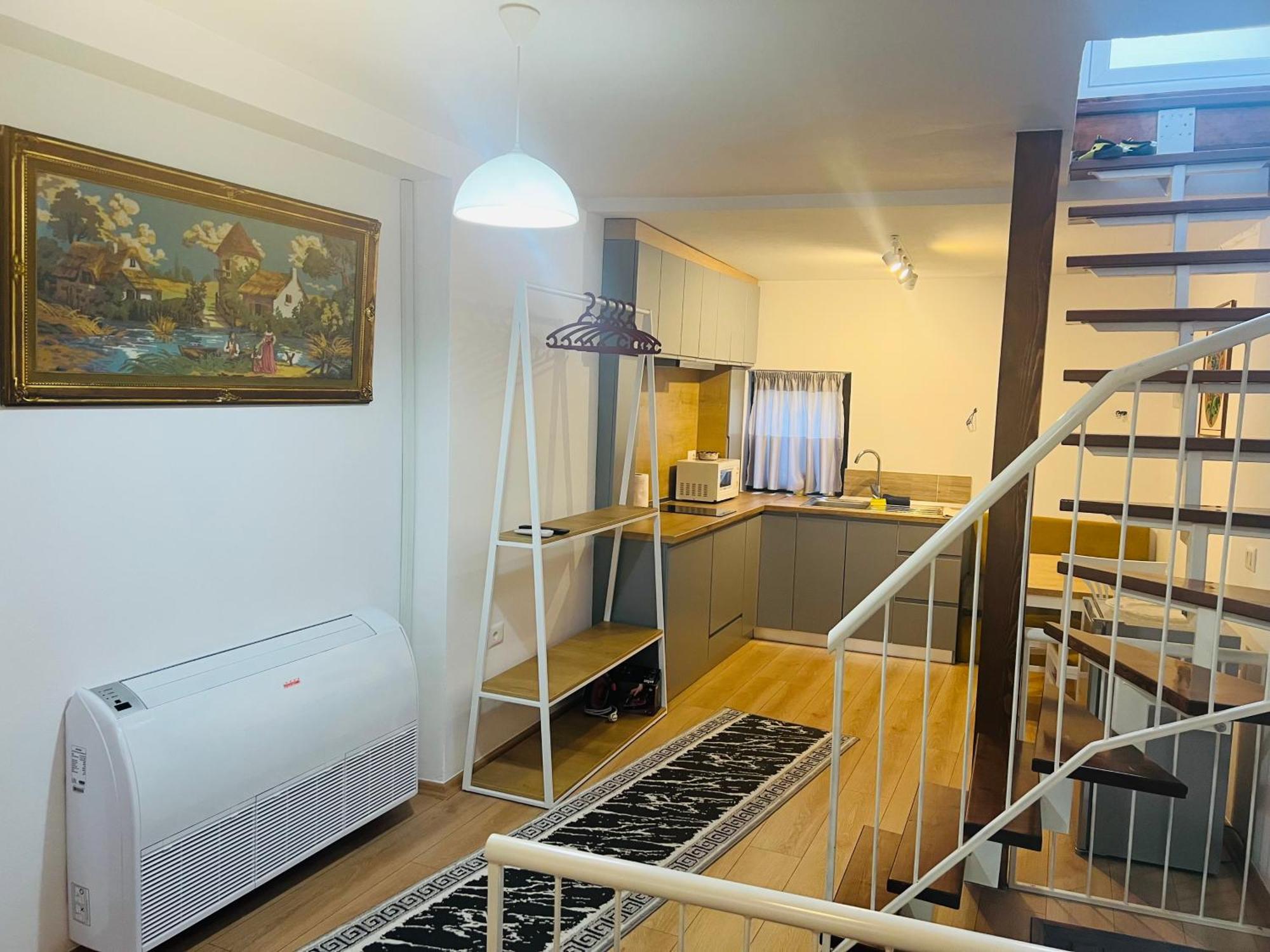 Charming House Apartment Pogradec Bagian luar foto